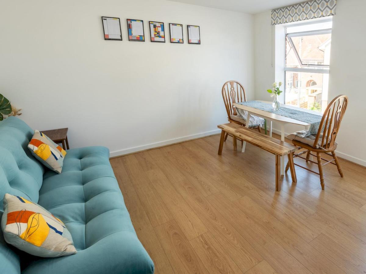 Pass The Keys Modern Stylish Apartment With Parking Bournemouth Exterior foto